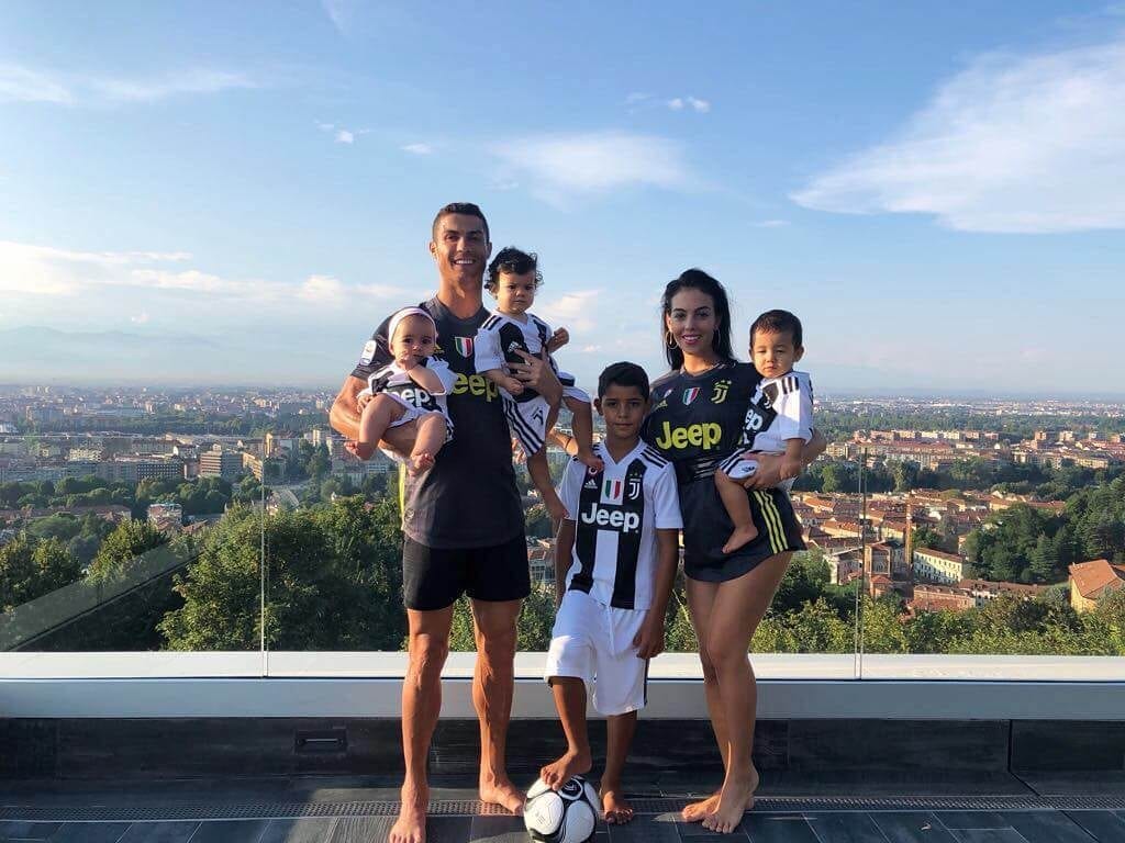 Cristiano Ronaldo avec sa famille Instagram